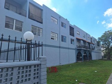 1300 W 53rd St, Unit 35, Hialeah, FL 33012