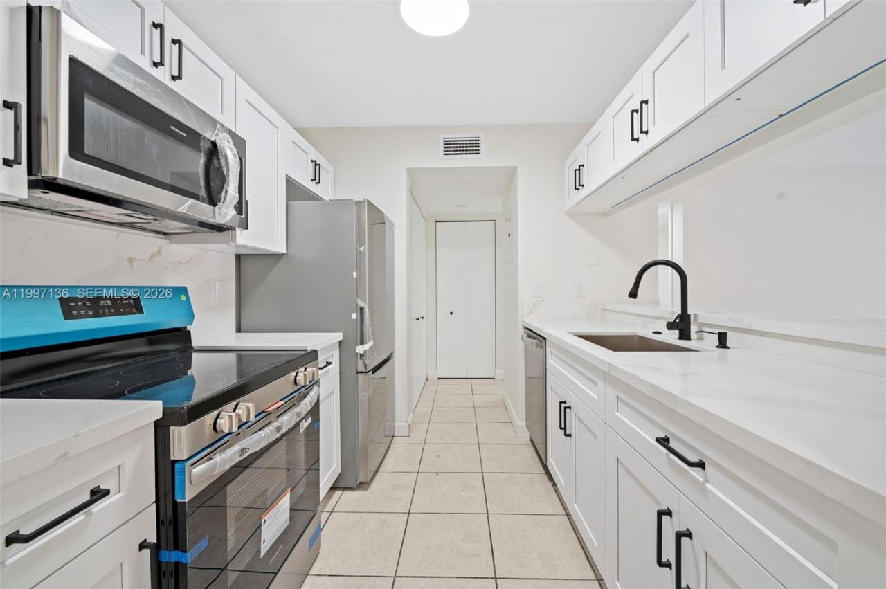 10610 SW 158th Ct, Unit 105, Miami, FL 33196 Photo