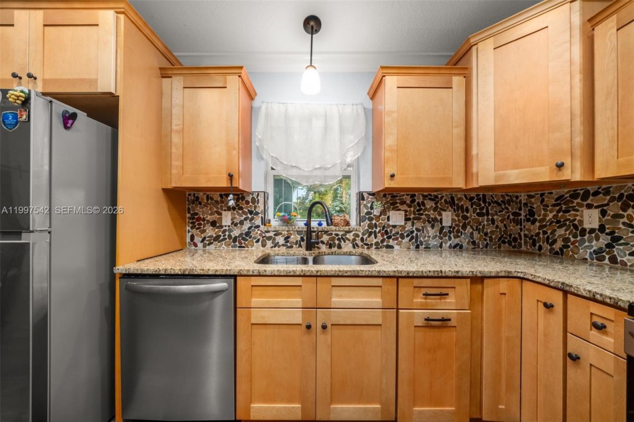 112 Bimini St NE , Lake Placid, FL 33852 Photo