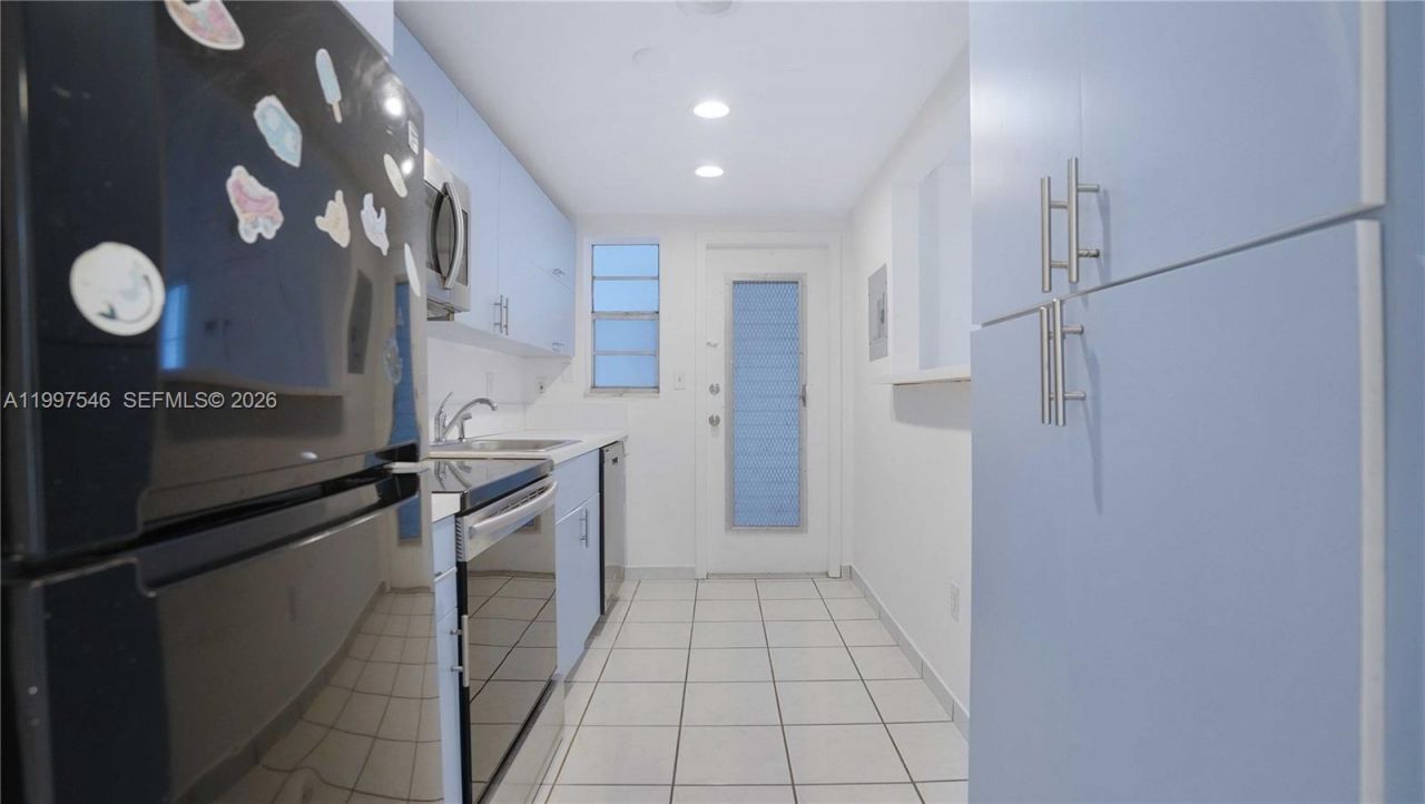 1340 Lincoln Rd, Unit 404, Miami Beach, FL 33139 Photo