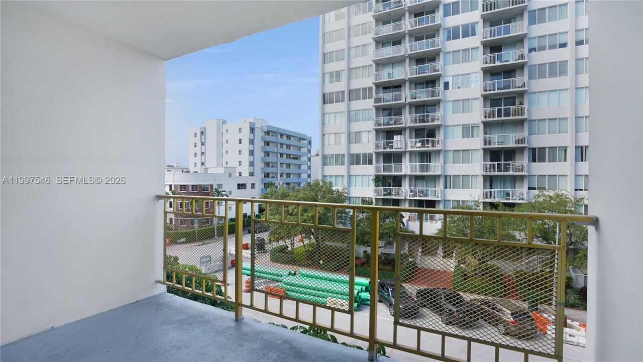 1340 Lincoln Rd, Unit 404, Miami Beach, FL 33139 Photo