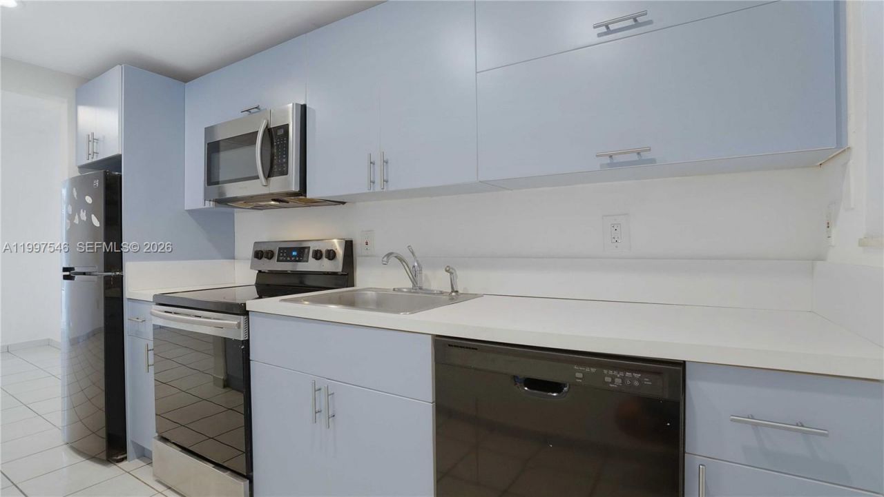 1340 Lincoln Rd, Unit 404, Miami Beach, FL 33139 Photo