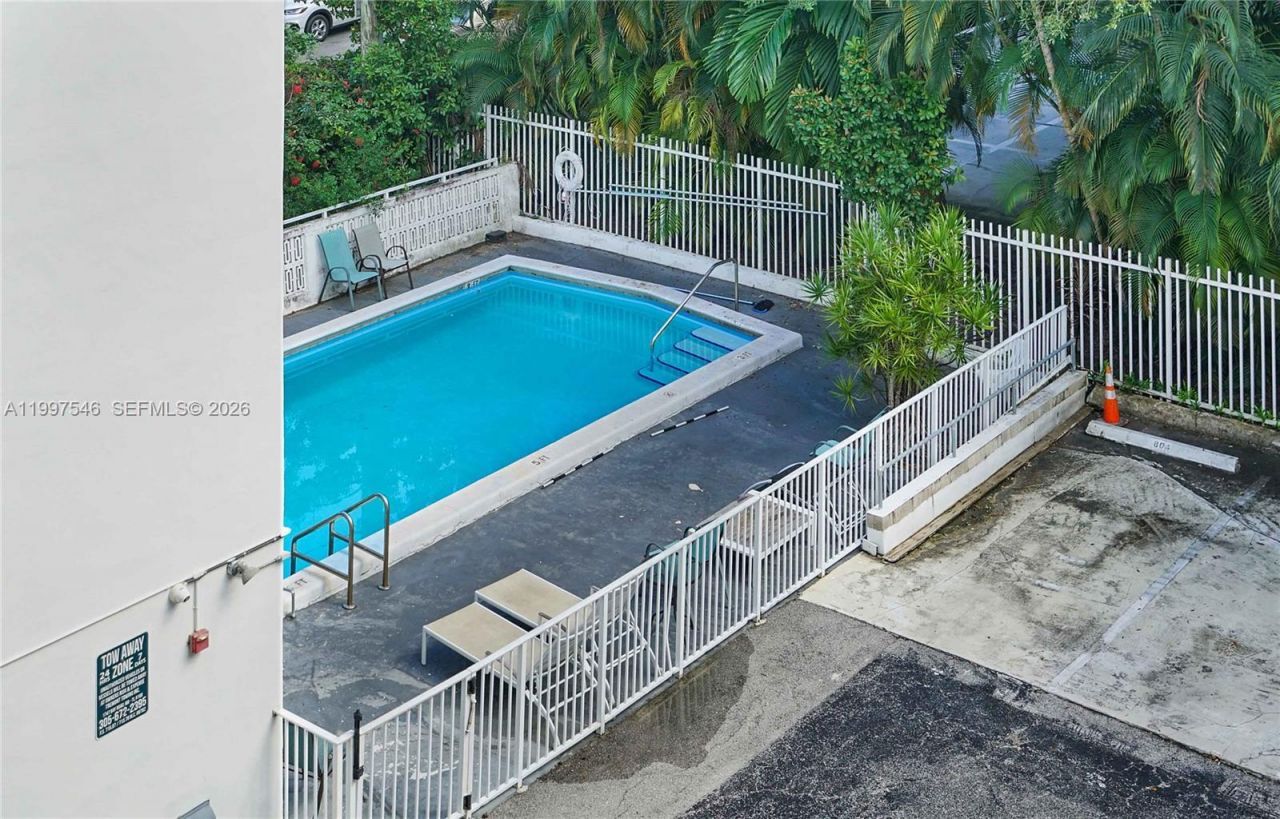 1340 Lincoln Rd, Unit 404, Miami Beach, FL 33139 Photo