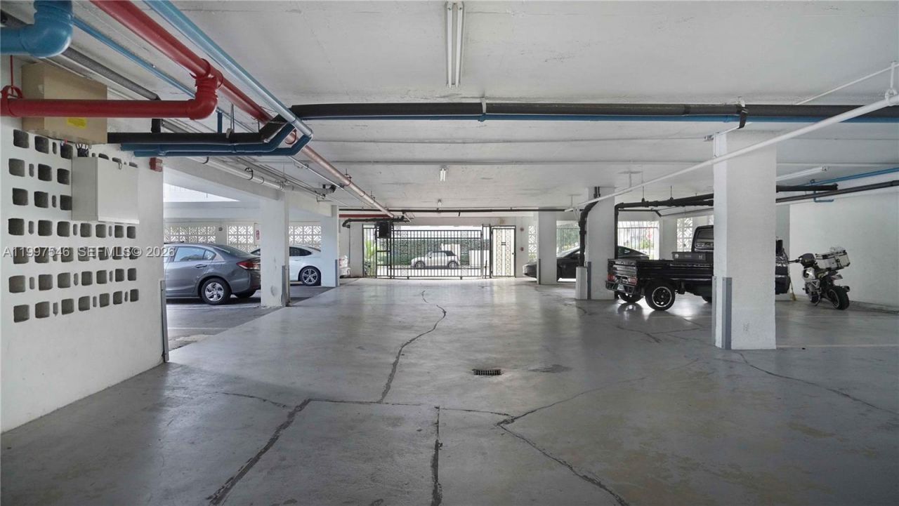 1340 Lincoln Rd, Unit 404, Miami Beach, FL 33139 Photo