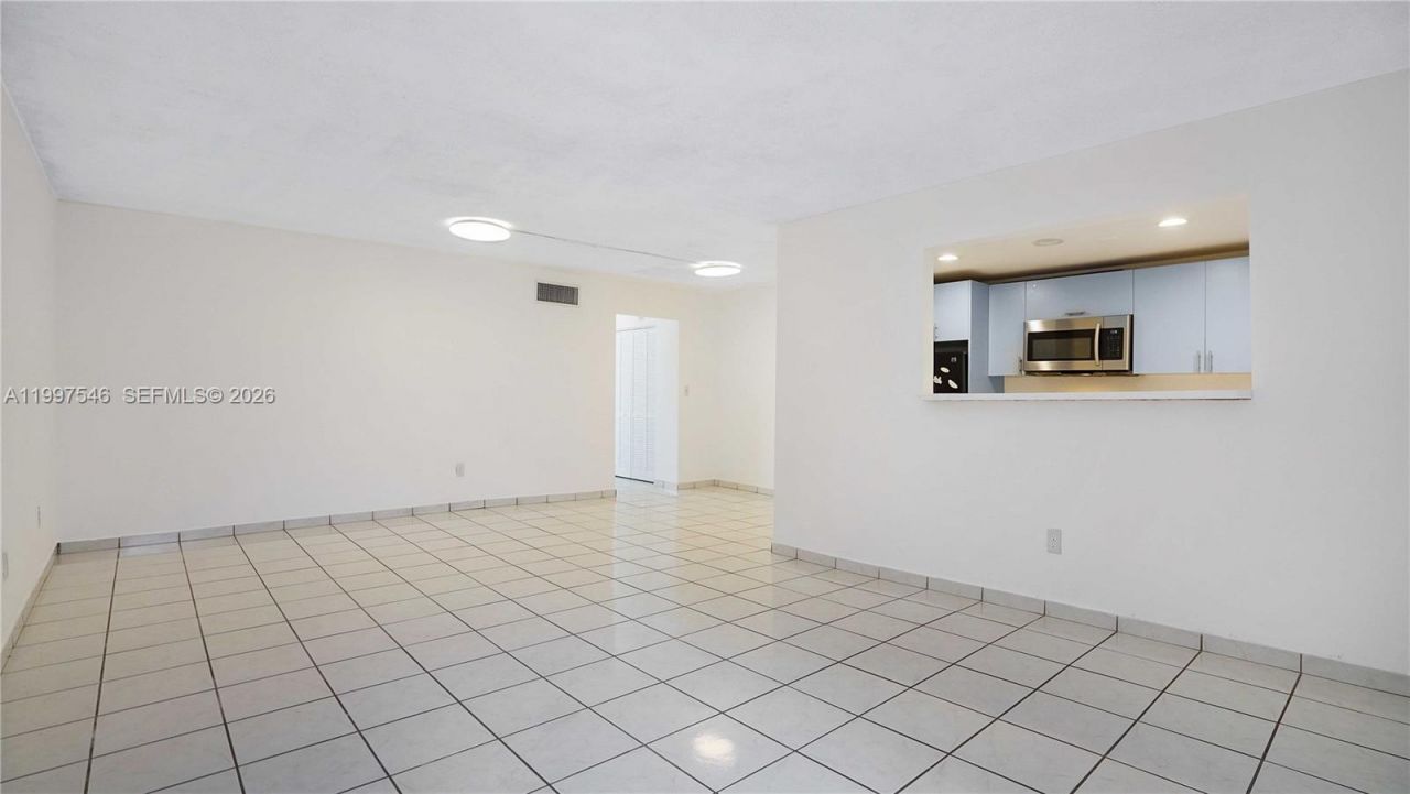 1340 Lincoln Rd, Unit 404, Miami Beach, FL 33139 Photo