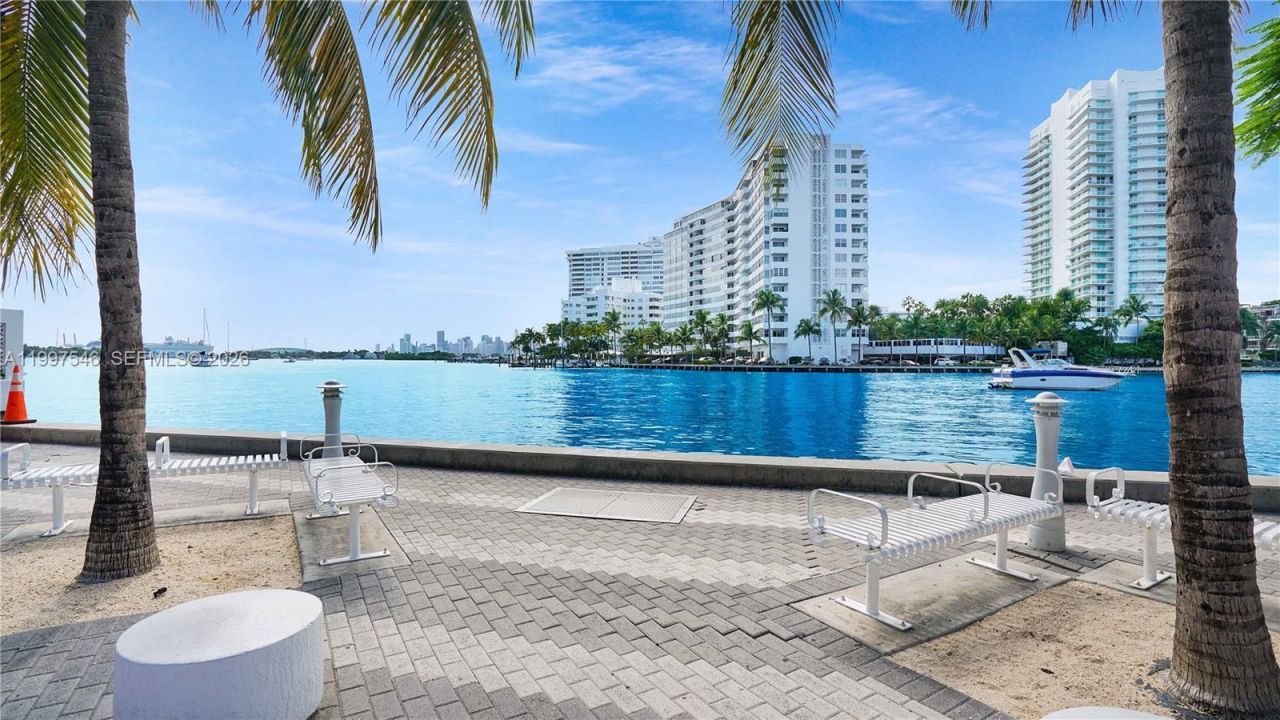 1340 Lincoln Rd, Unit 404, Miami Beach, FL 33139 Photo