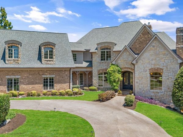 10235 Thimble Fields Drive, Knoxville, TN 37922