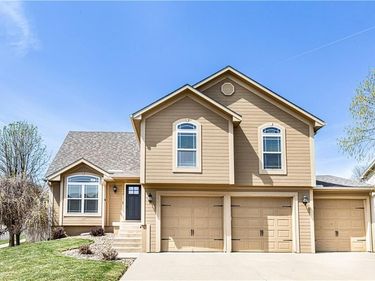 1016 NW 112th Terrace, Kansas City, MO 64155