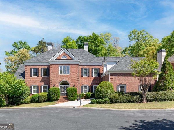 2203 Iron Gate Drive SE, Smyrna, GA 30080