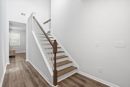 277 Mcclellan Way photo 4