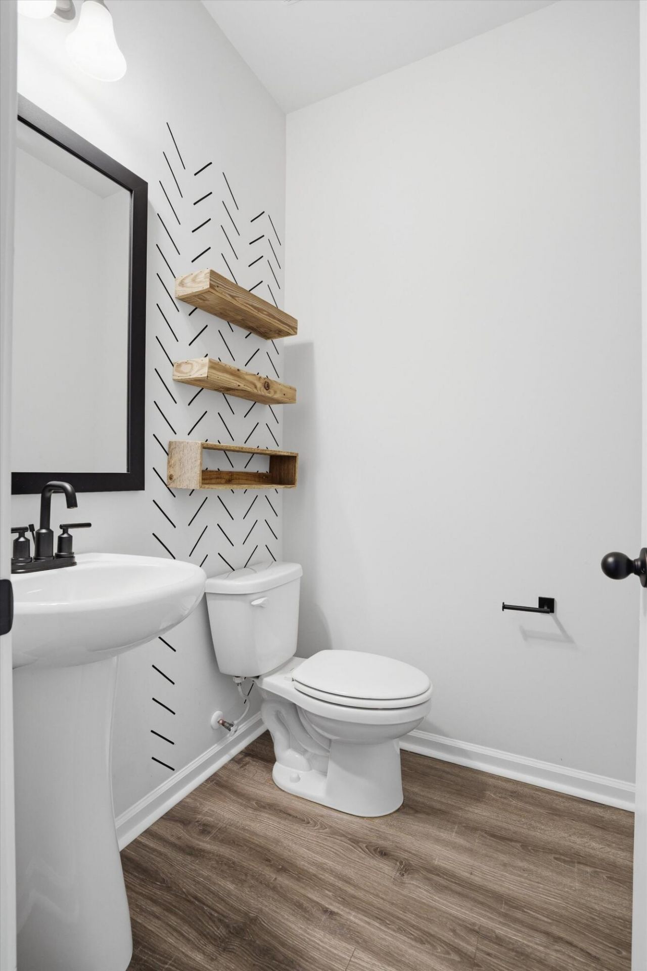 277 Mcclellan Way Photo 8