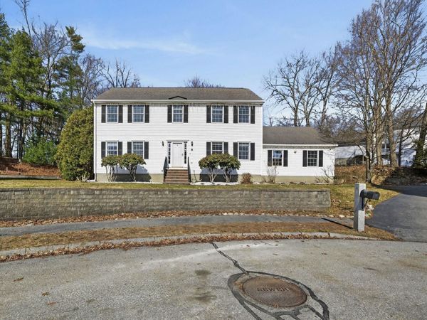 8 Katie Lane, Nashua, NH 03060