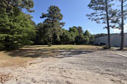 1888 Clements Ferry Road photo 4
