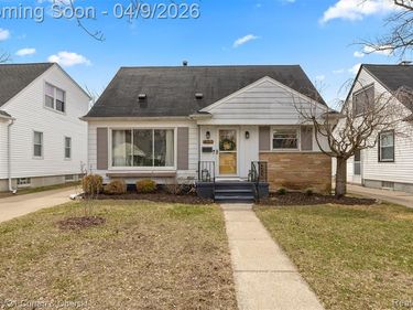 401 Walnut Avenue, Royal Oak, MI 48073