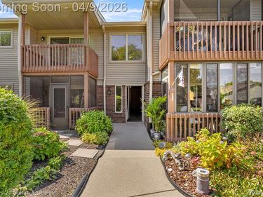 10161 Nancys Boulevard, Grosse Ile Twp, MI 48138