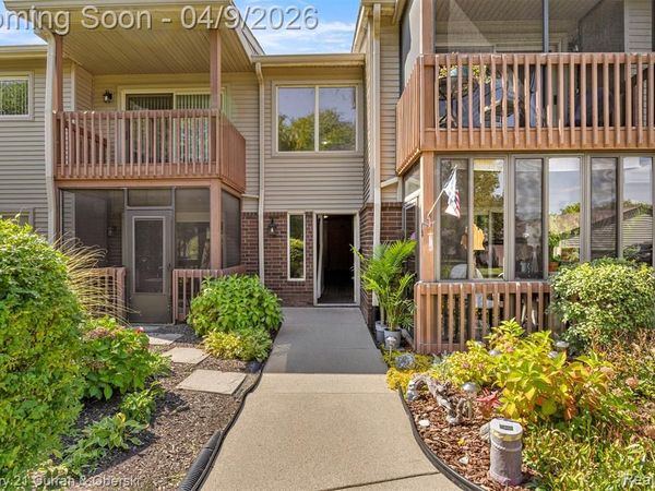 10161 Nancys Boulevard, Grosse Ile Twp, MI 48138