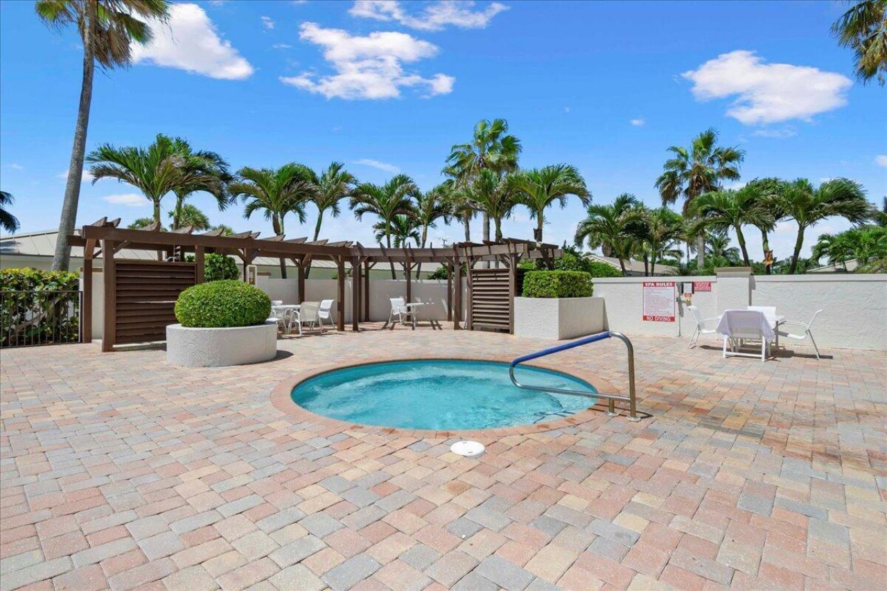 3120 N Hwy A1a, Fort Pierce, FL 34949 Photo