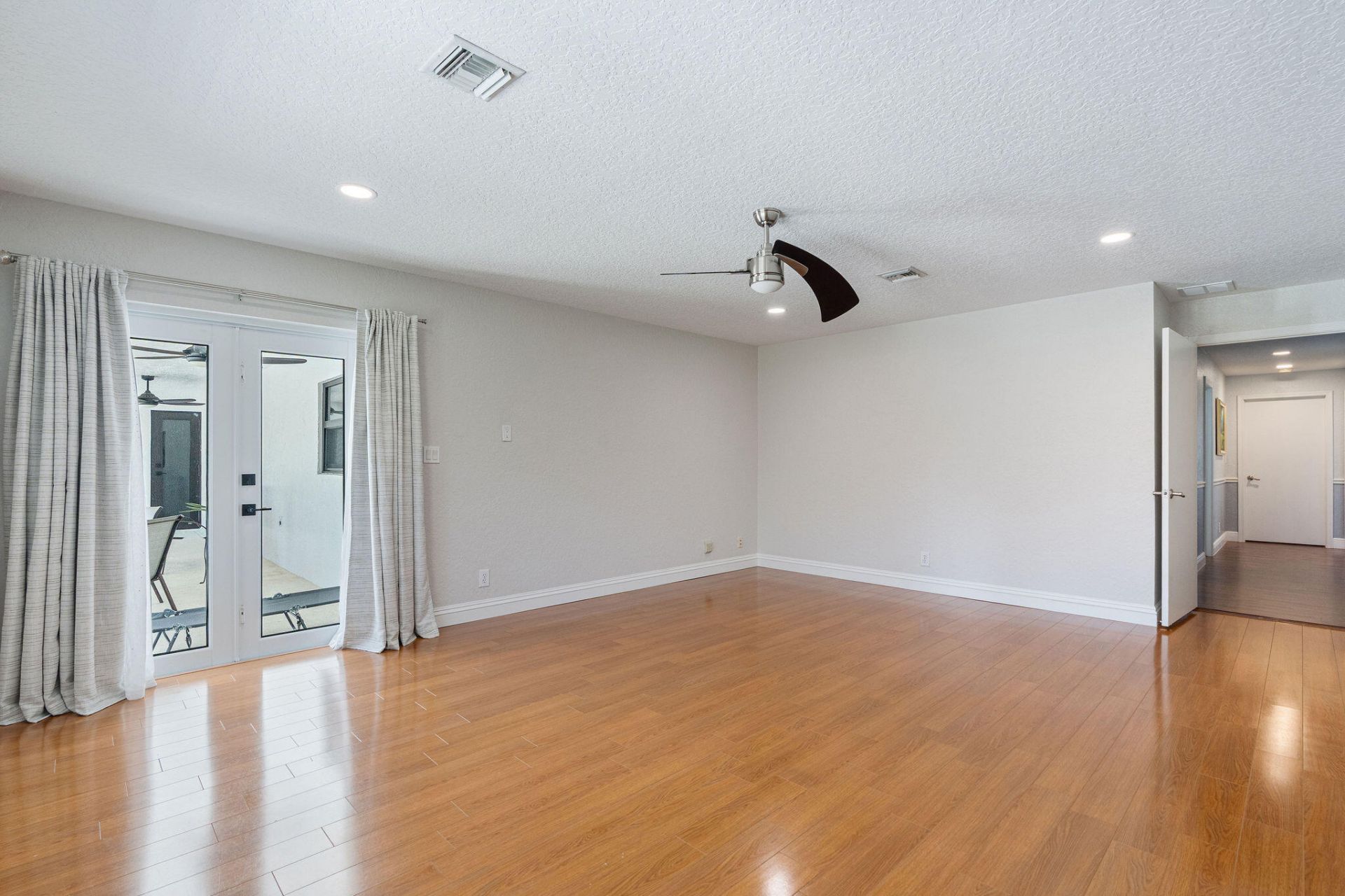 13821 Alexandria Court, Davie, FL 33325 Photo