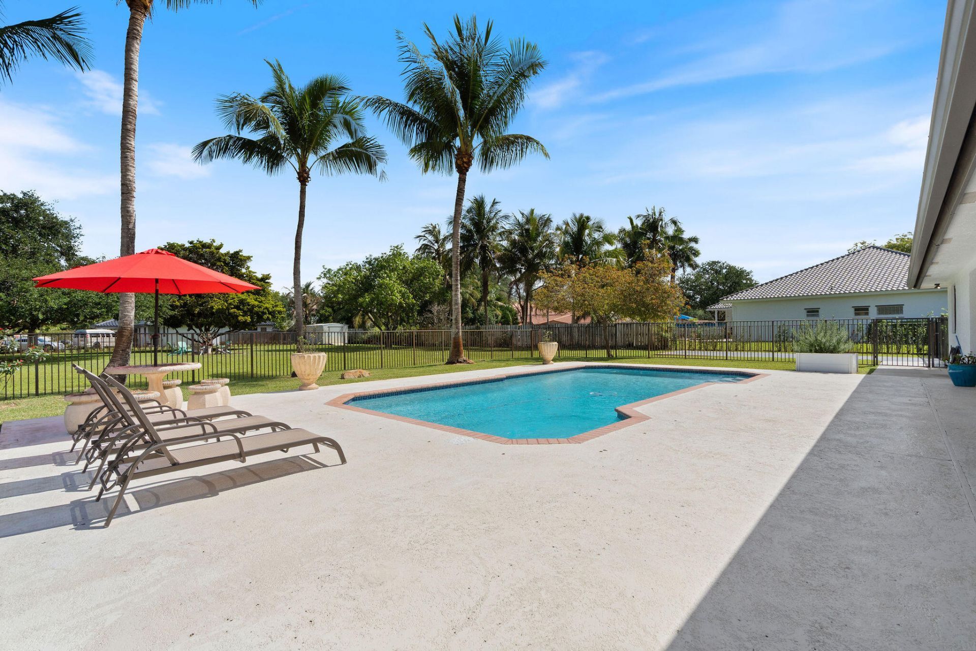 13821 Alexandria Court, Davie, FL 33325 Photo