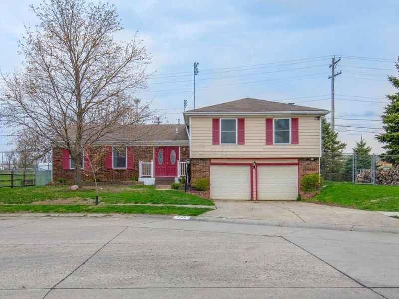 5726 Countrie View Court, Galloway, OH 43119 Photo 1