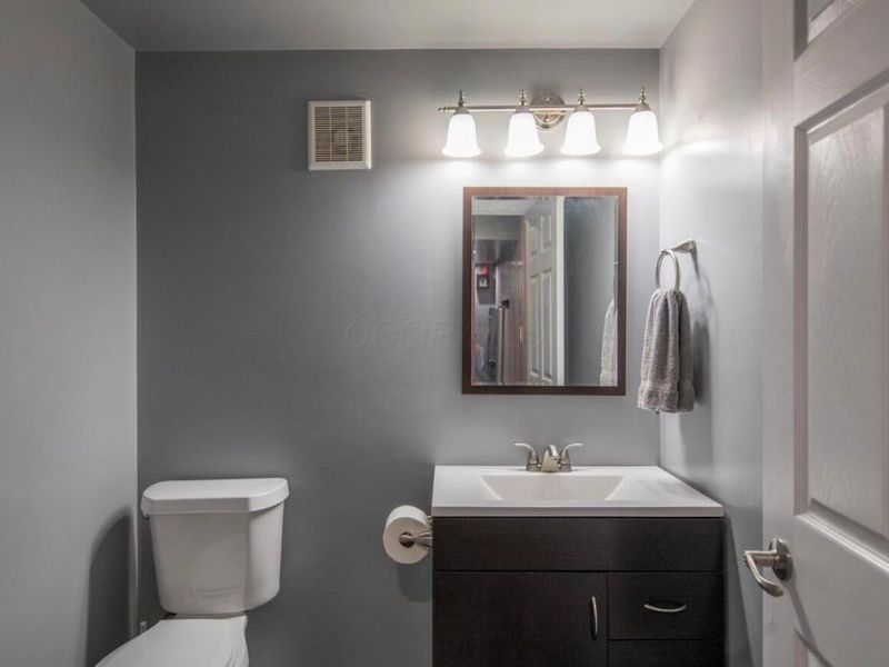 5726 Countrie View Court, Galloway, OH 43119 Photo 10