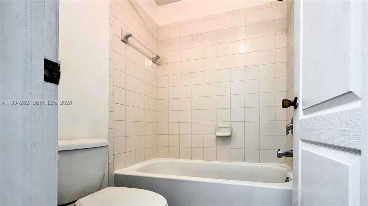 22631 SW 88th Pl , Unit 2-18, Cutler Bay, FL 33190 Photo