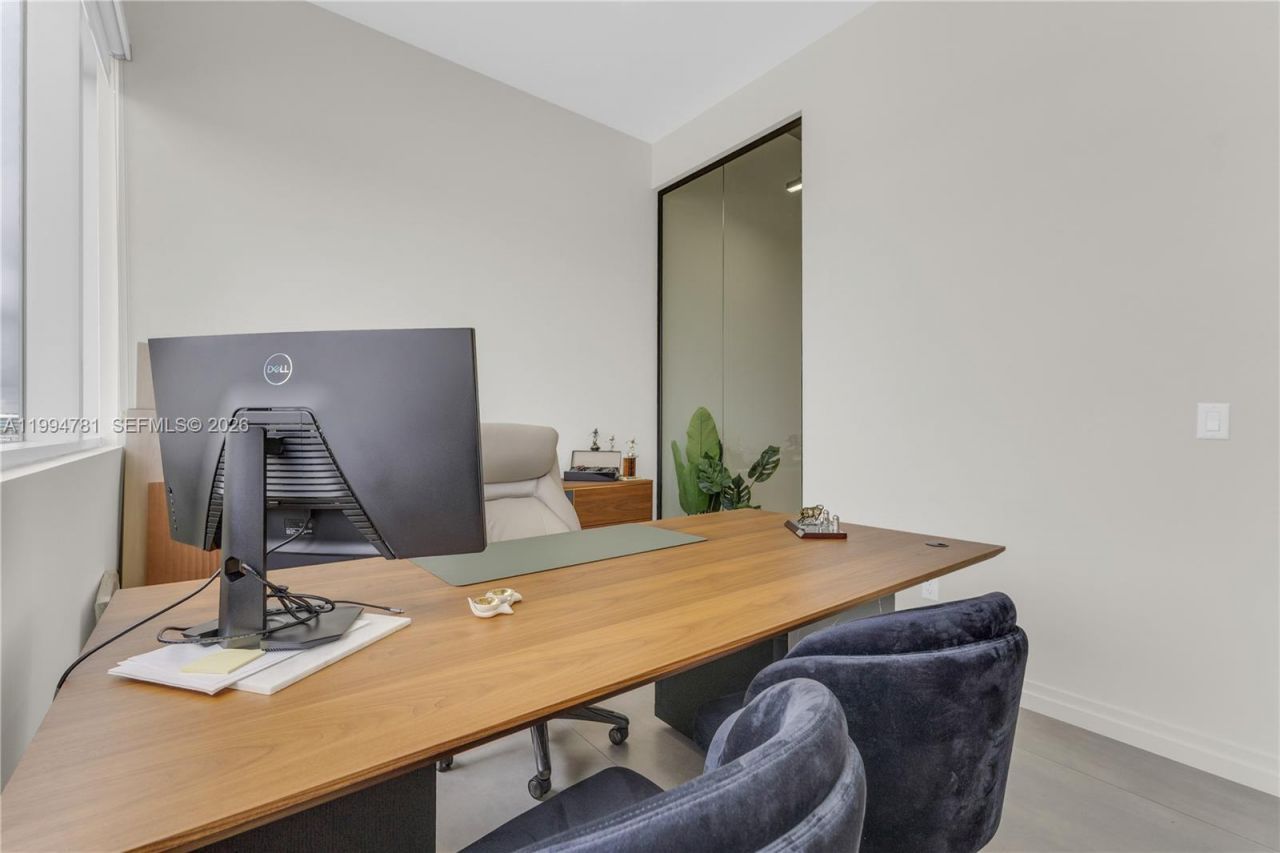 2920 NE 207th St , Unit 1009, Aventura, FL 33180 Photo