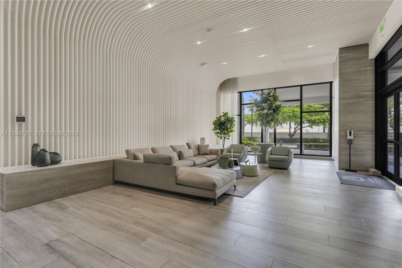 2920 NE 207th St , Unit 1009, Aventura, FL 33180 Photo