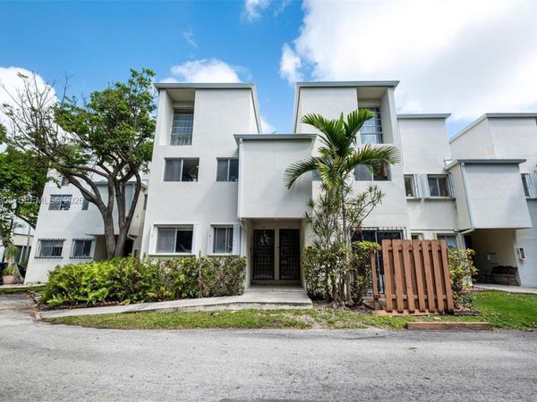 1916 SW 17th Ave , Unit 34, Miami, FL 33145