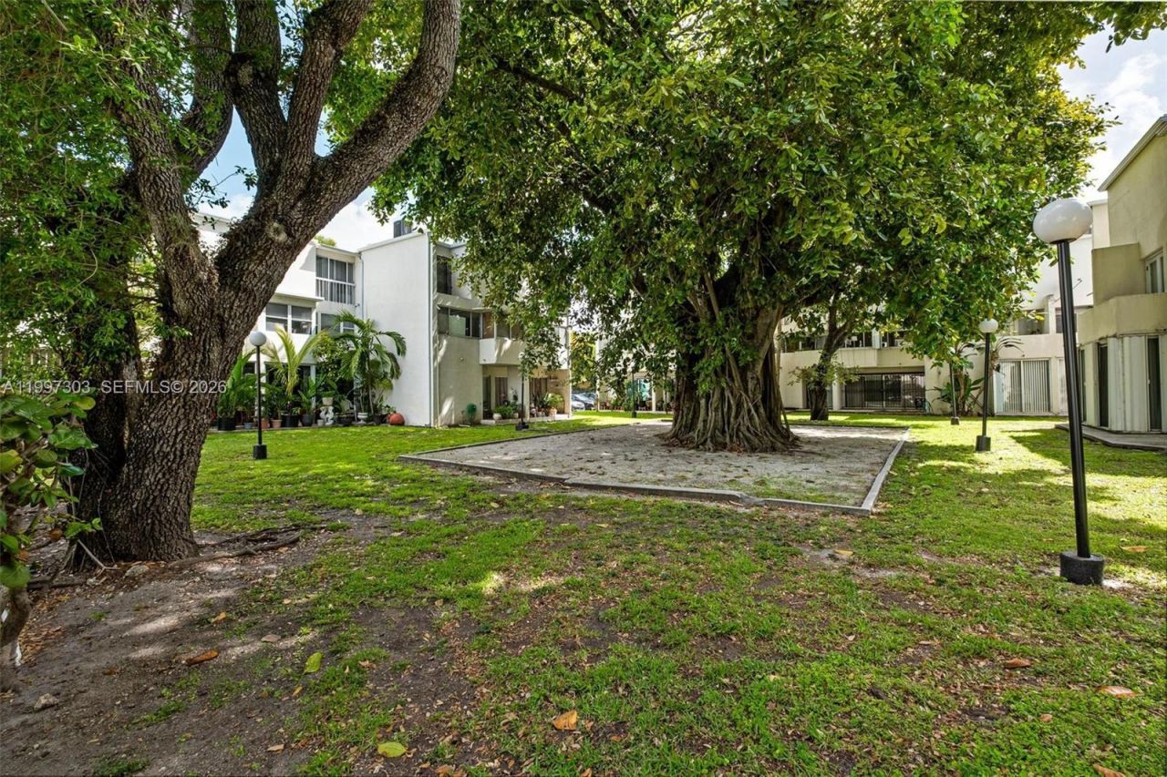 1916 SW 17th Ave, Unit 34, Miami, FL 33145 Photo