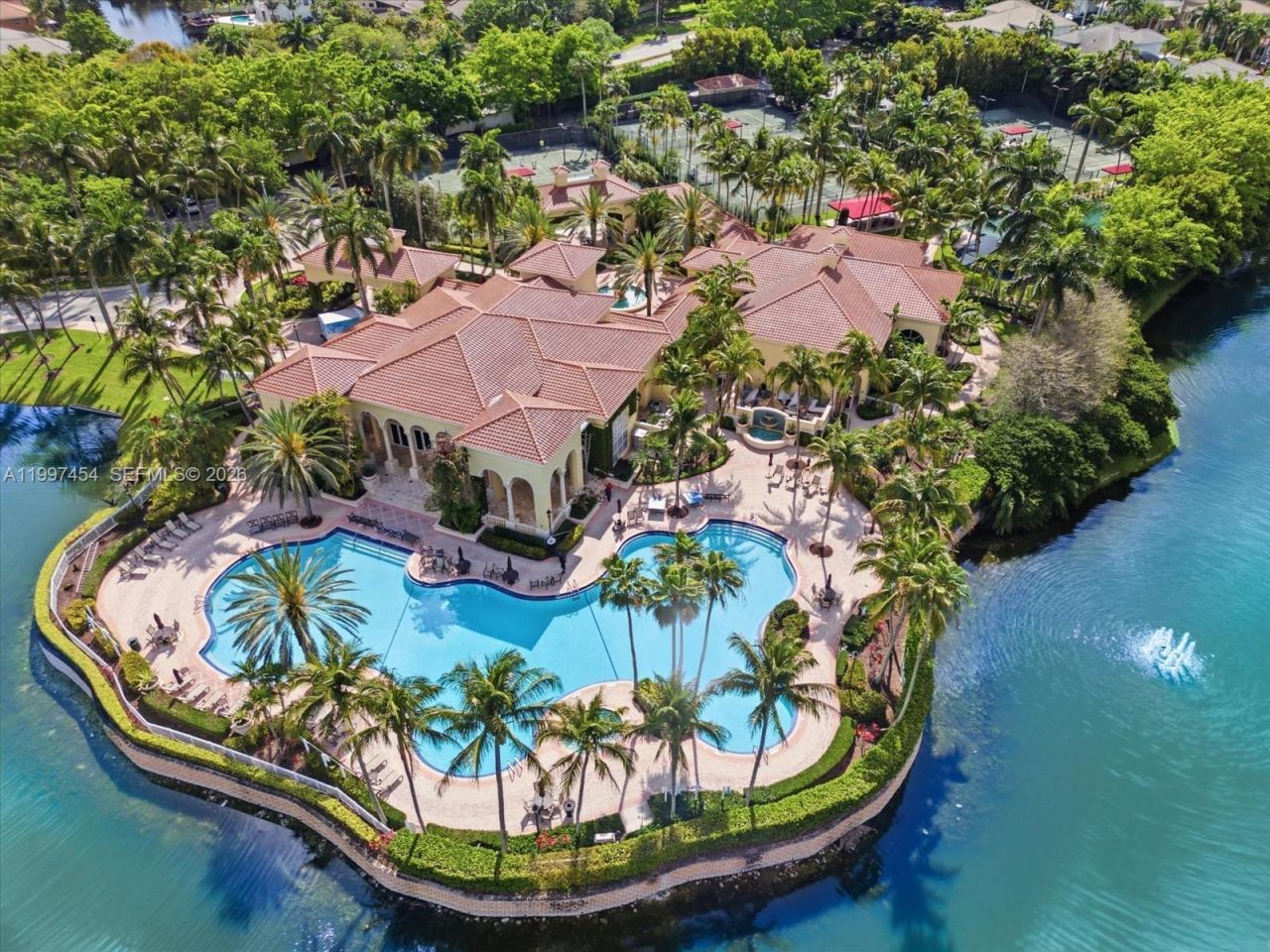 770 Leigh Palm Ave , Plantation, FL 33324 Photo