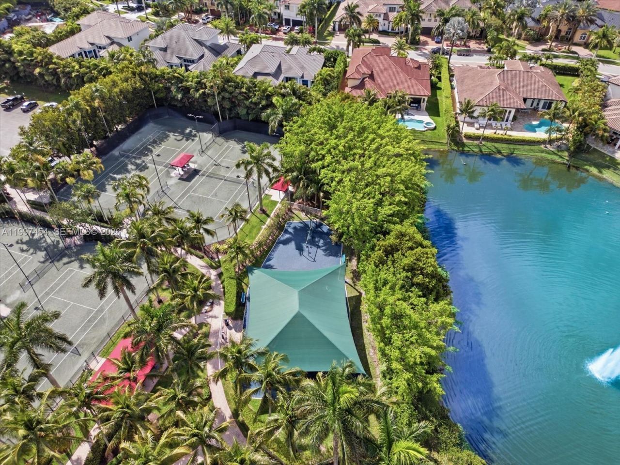 770 Leigh Palm Ave , Plantation, FL 33324 Photo