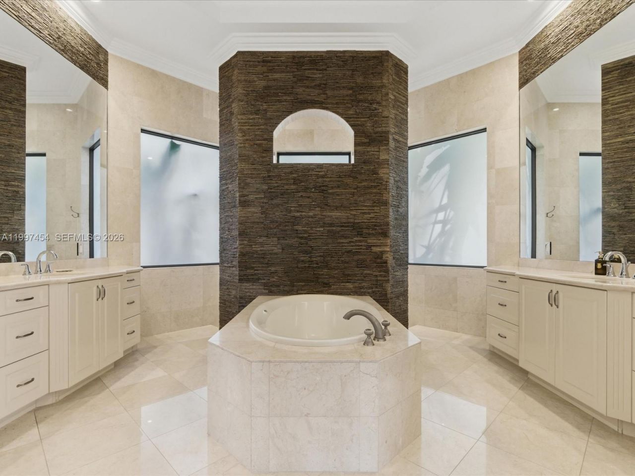 770 Leigh Palm Ave , Plantation, FL 33324 Photo