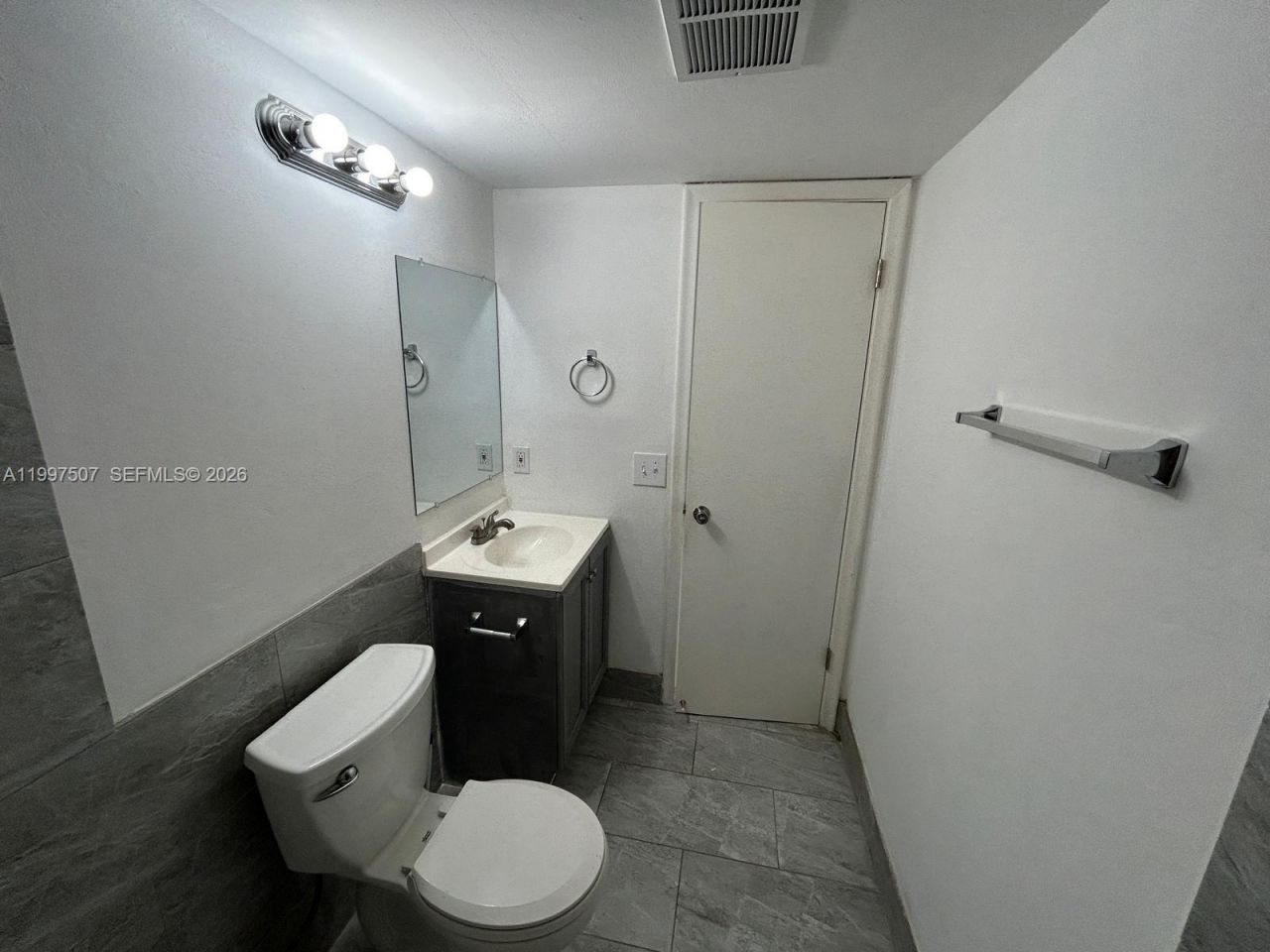 89 Berkshire D, Unit 89, West Palm Beach, FL 33417 Photo