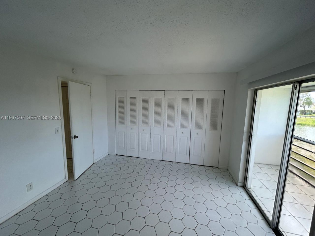 89 Berkshire D, Unit 89, West Palm Beach, FL 33417 Photo