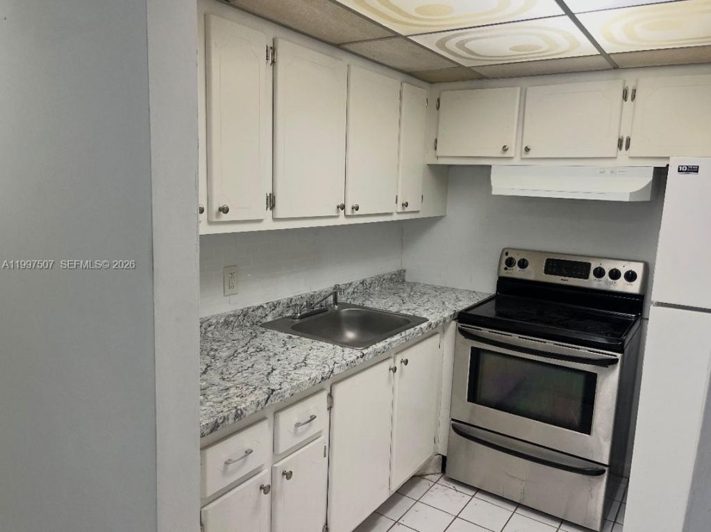 89 Berkshire D, Unit 89, West Palm Beach, FL 33417 Photo