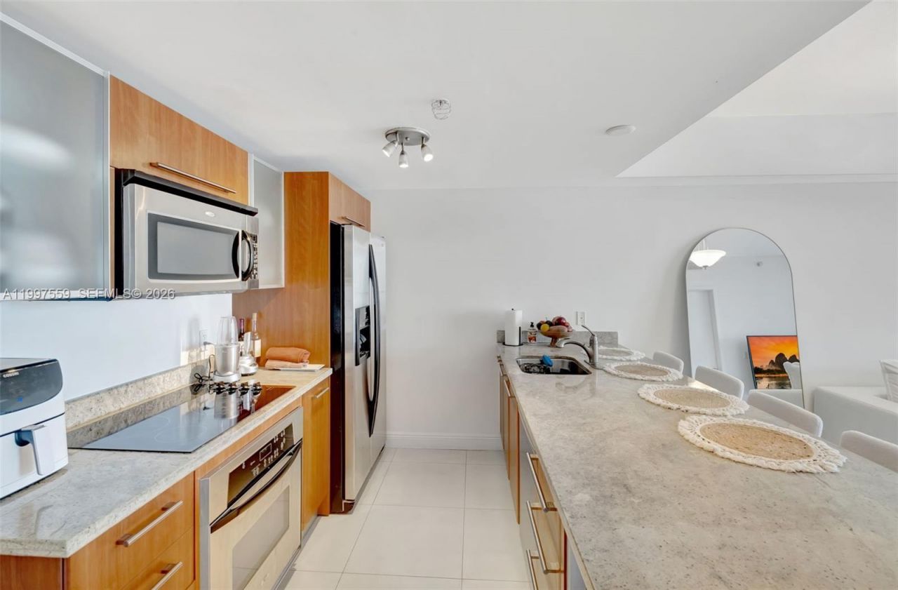 185 SW 7th St, Unit 2303, Miami, FL 33130 Photo