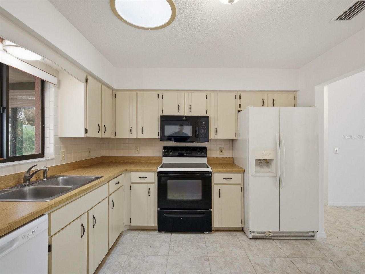 808 E 1st Avenue , New Smyrna Beach, FL 32169 Photo