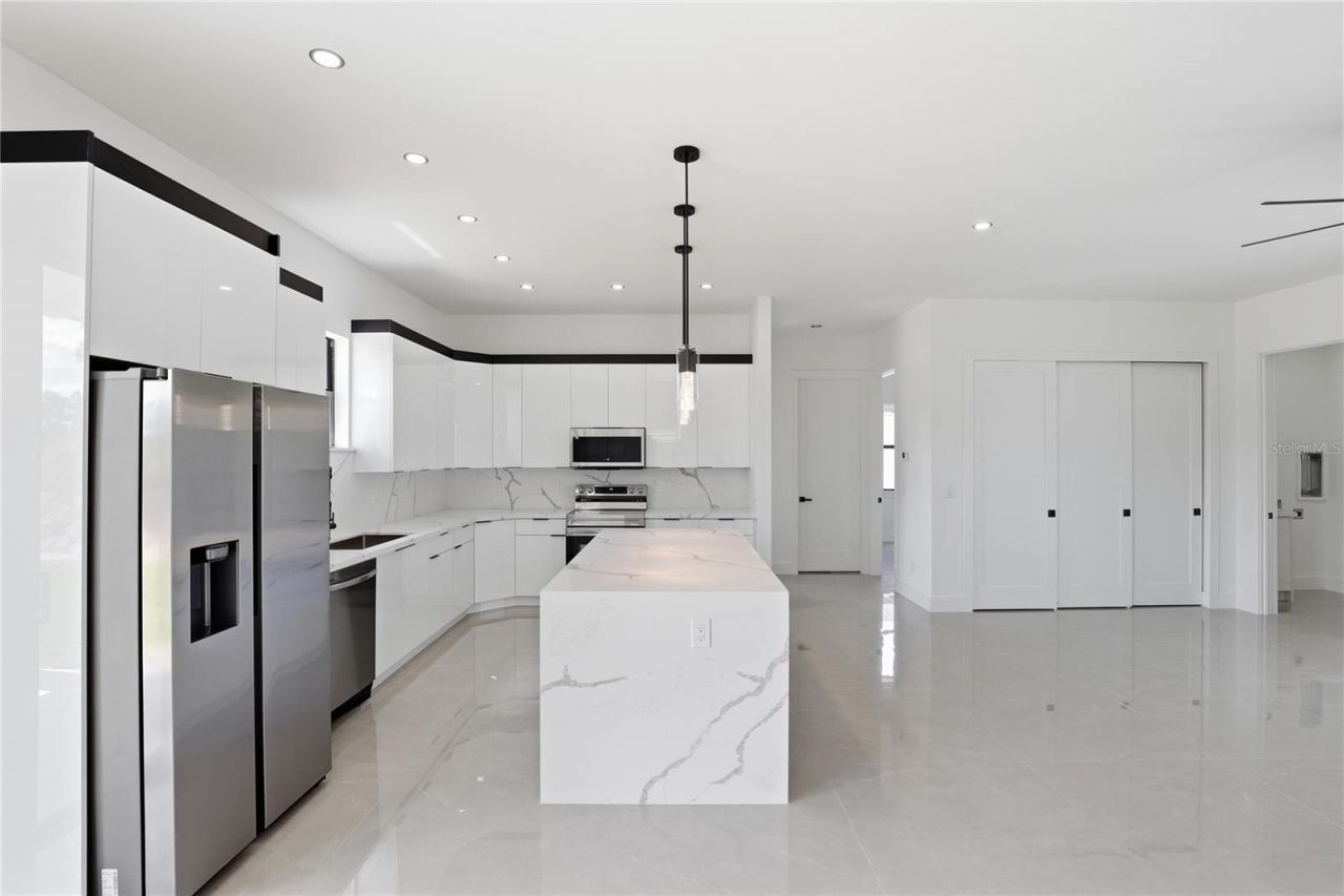 1124 S Edelweiss Street E, Lehigh Acres, FL 33974 Photo