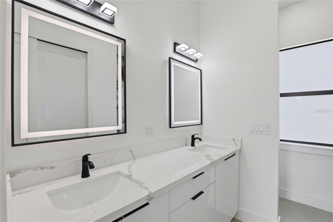 1124 S Edelweiss Street E, Lehigh Acres, FL 33974 Photo