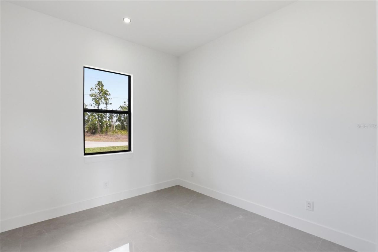 1124 S Edelweiss Street E, Lehigh Acres, FL 33974 Photo