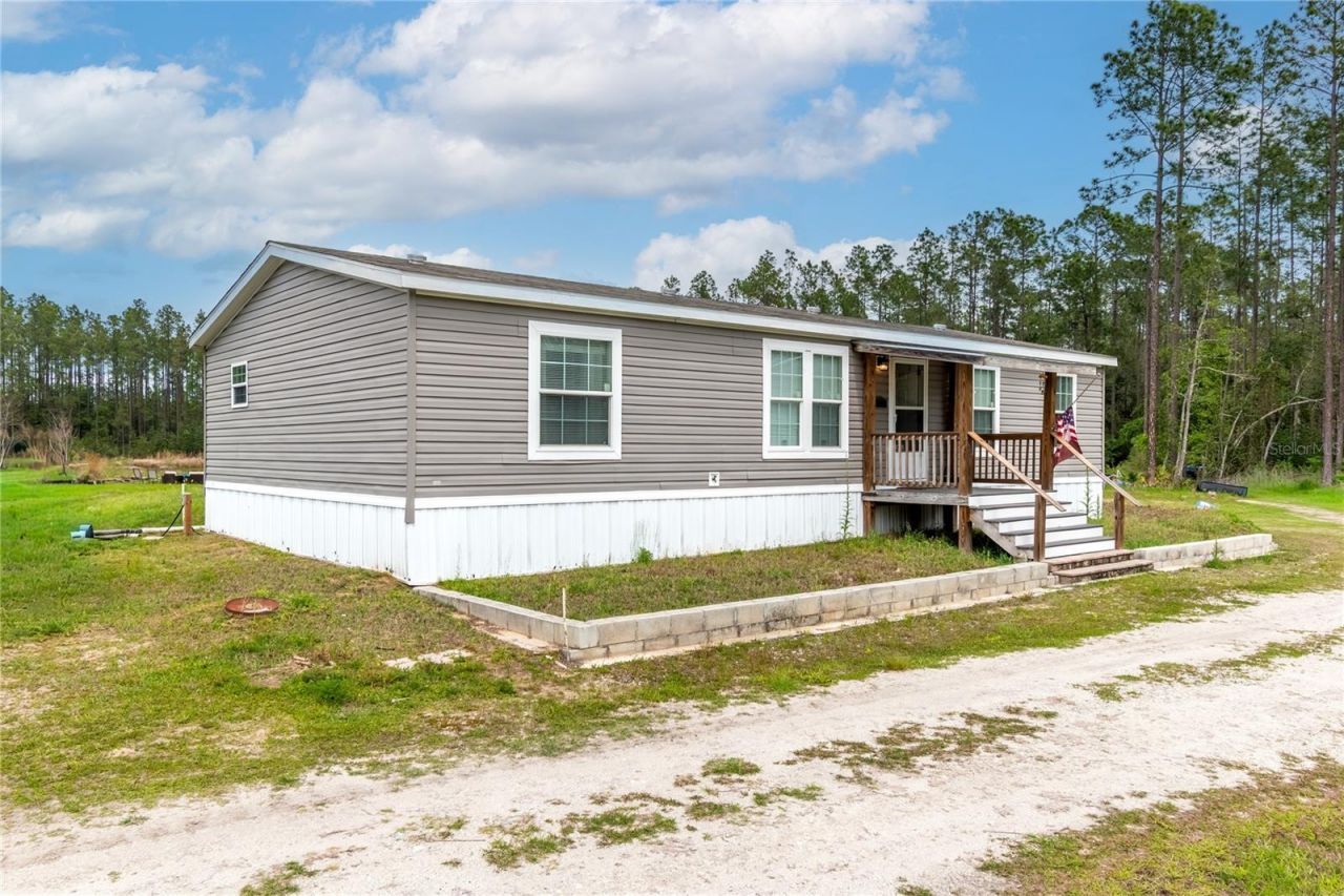 12655 NE 215th Street , Fort Mc Coy, FL 32134 Photo