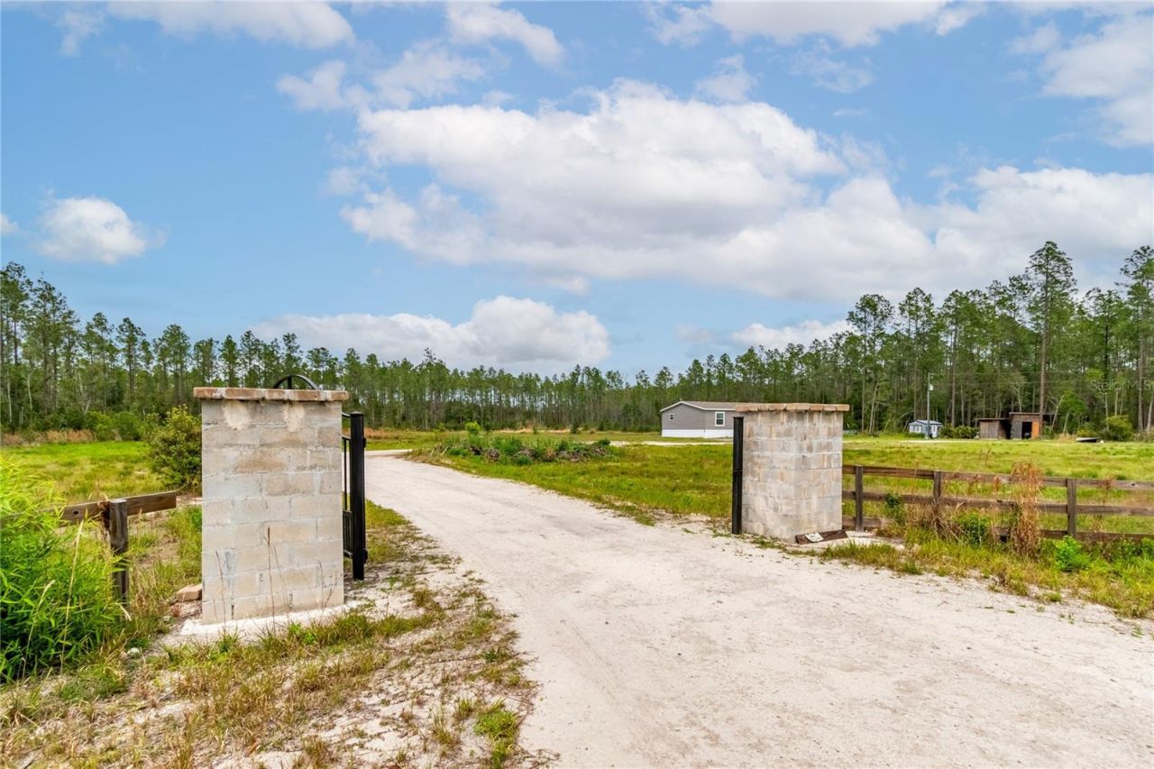 12655 NE 215th Street , Fort Mc Coy, FL 32134 Photo