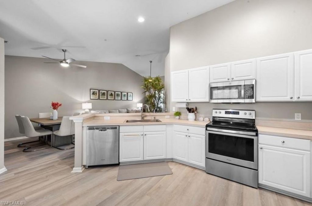 10135 Colonial Country Club Blvd, Unit 1208, Fort Myers, FL 33913 Photo