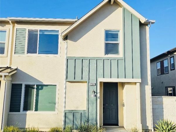 27637 Ensemble, Valencia, CA 91381