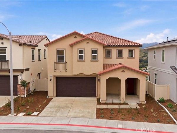 20804 Pio Pico Court, Newhall, CA 91321