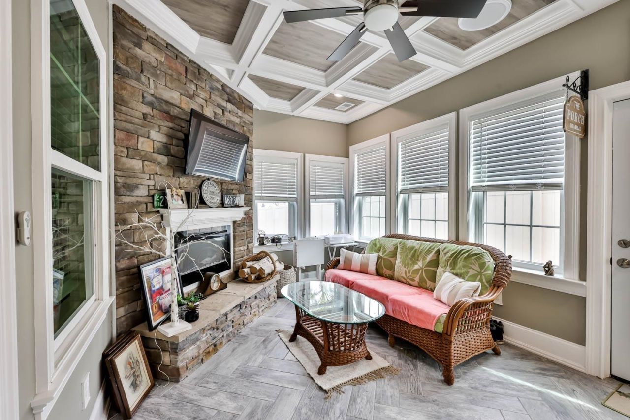 712 Solstice Ct. Photo 13