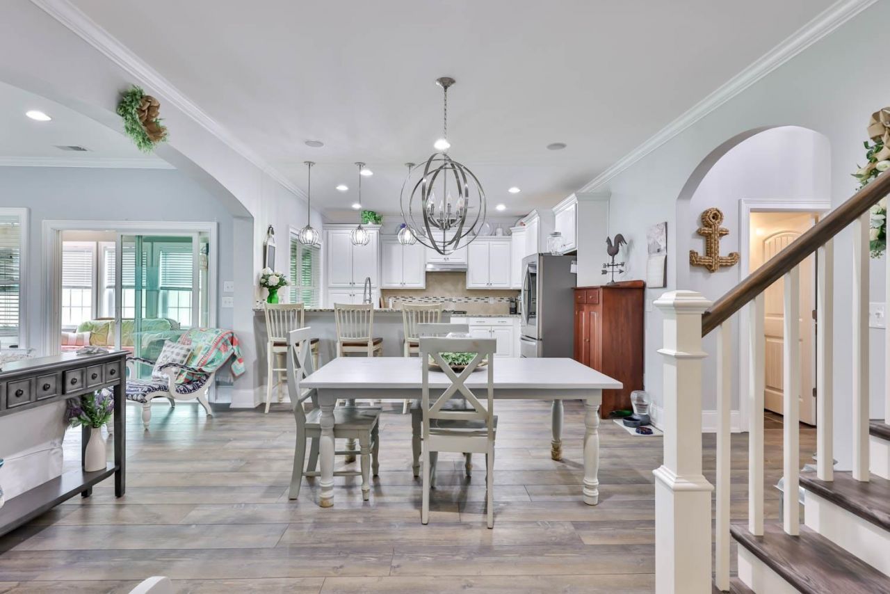 712 Solstice Ct. Photo 9