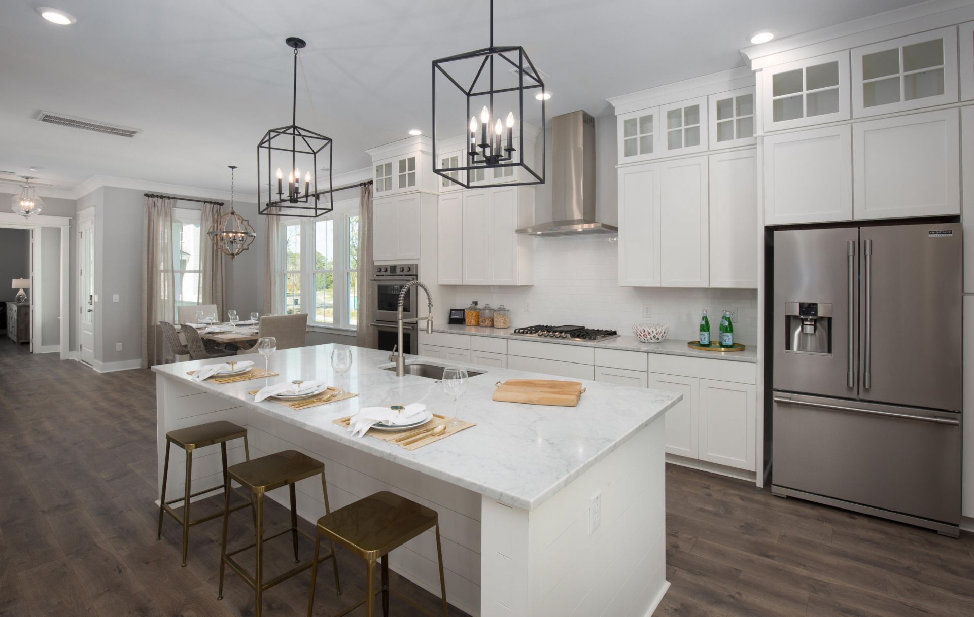 211 Threaded Fern Street Photo 4