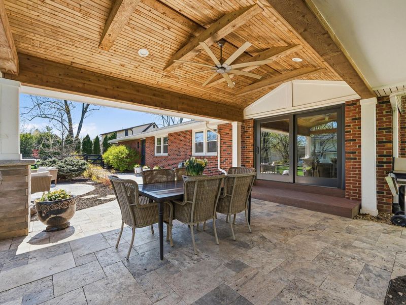 7766 Candlewood Lane, Columbus, OH 43235 Photo 4